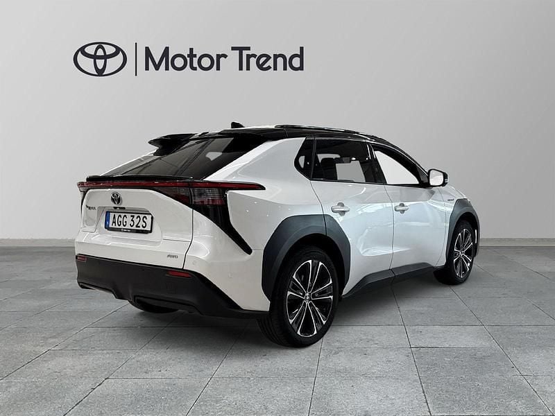 Begagnad Toyota bZ4X 2022 Vit SUV