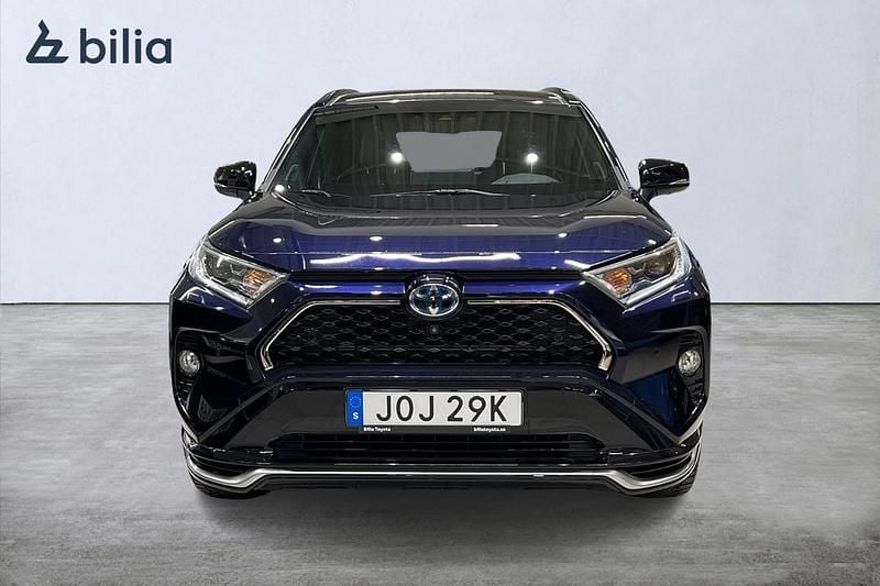 Begagnad Toyota RAV4 Premium 310 HK (228 kW) 2021 Blå SUV