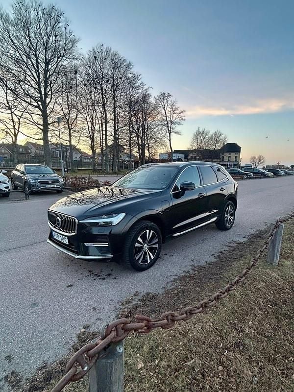 Begagnad Volvo XC60 350 HK (257 kW) 2023 SUV