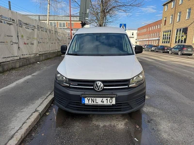 Begagnad VW Caddy 150 HK (110 kW) 2017 Vit Minibuss