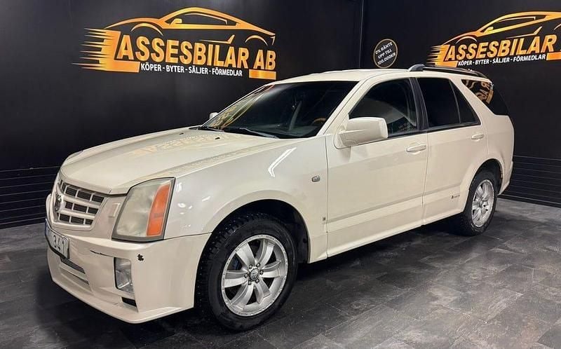 Begagnad Cadillac SRX 258 HK (189 kW) 2008 Vit SUV