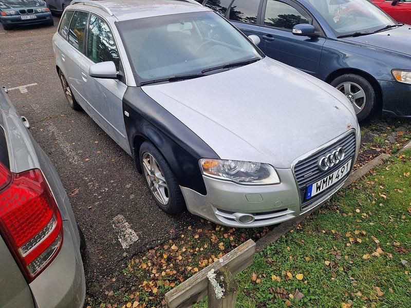 Silver Begagnad 2005 Audi A4 Comfort Kombi | 39 000 kr (Marknadspris) - Bild 1/3