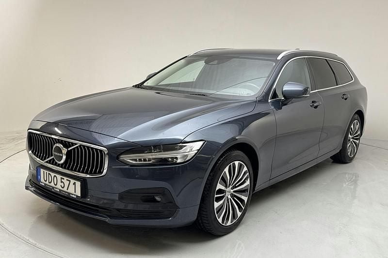 Mörkblå Begagnad 2021 Volvo V90 Momentum Kombi | 235 000 kr (Bra pris) - Bild 1/4