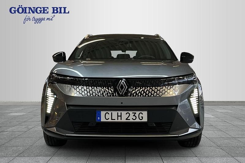 Begagnad Renault Scenic E-Tech 2024 Grå SUV