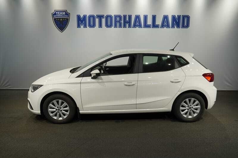 Vit Begagnad 2023 Seat Ibiza Style Halvkombi | 189 900 kr (Marknadspris) - Bild 1/4