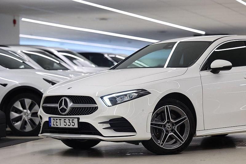 Begagnad Mercedes A250 AMG 218 HK (160 kW) 2022 Vit Halvkombi