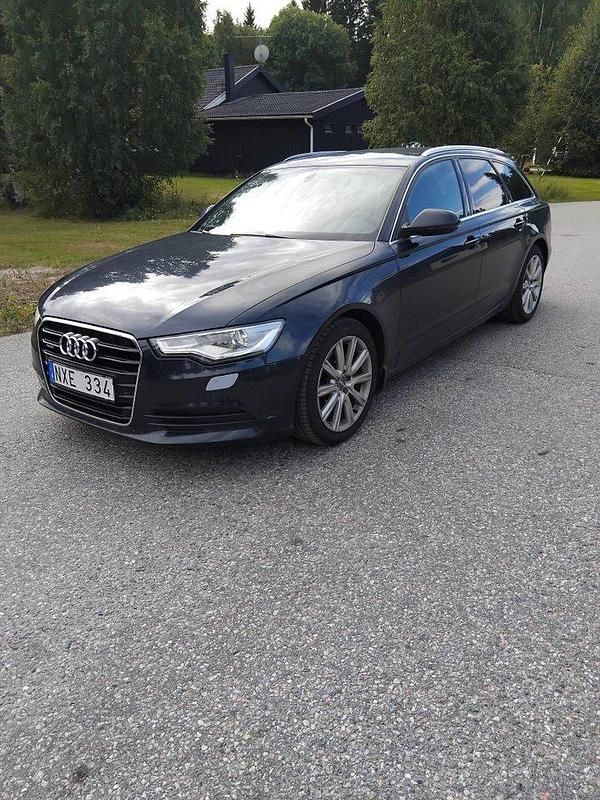 Blå Begagnad 2013 Audi A6 Kombi | 110 000 kr (Marknadspris) - Bild 1/4