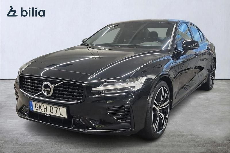Svart Begagnad 2020 Volvo S60 R-Design Sedan | 339 000 kr (Marknadspris) - Bild 1/3
