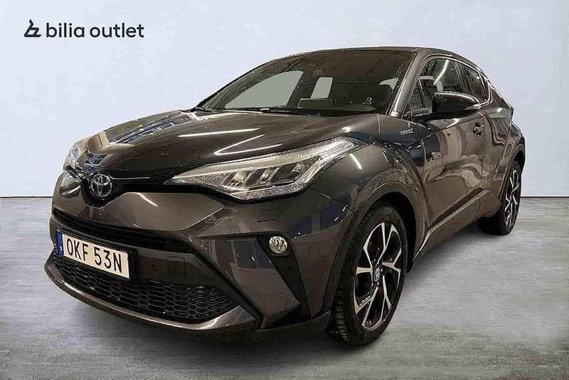 Grå Begagnad 2021 Toyota C-HR Edition SUV | 234 800 kr (Marknadspris) - Bild 1/1