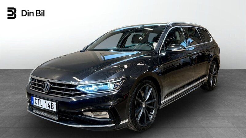 Mörkgrå Begagnad 2019 VW Passat GTS Kombi | 329 900 kr (Dyr) - Bild 1/4