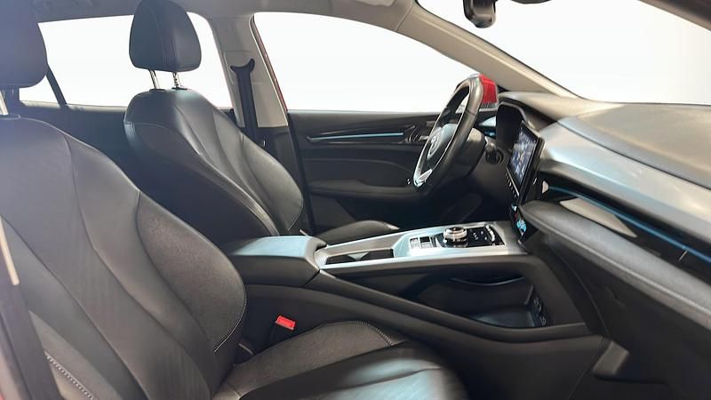 Begagnad MG MG5 EV Long Range Luxury 114 kW (156 HK) 2022 Röd (red) Kombi