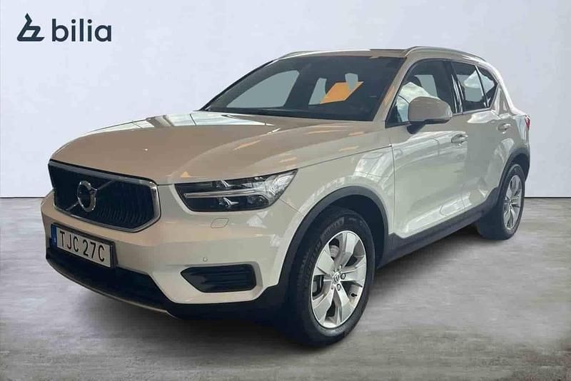 Vit Begagnad 2022 Volvo XC40 SUV | 319 900 kr - Bild 1/1