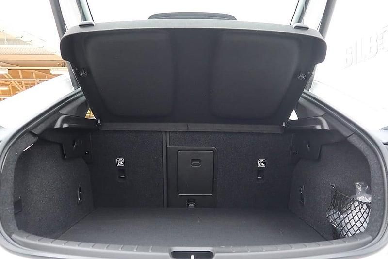 Begagnad Polestar 2 Performance 350 kW (476 HK) 2021 Vit Halvkombi