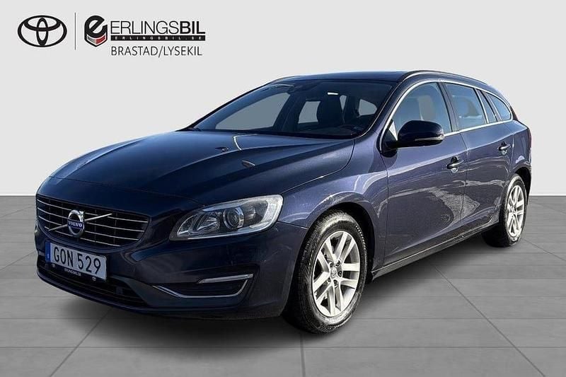 Begagnad Volvo V60 Momentum 181 HK (133 kW) 2015 Blå Kombi