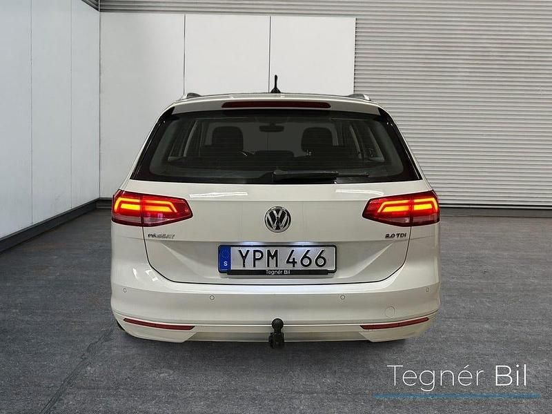 Begagnad VW Passat 150 HK (110 kW) 2018 Vit Kombi