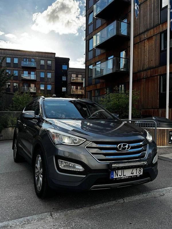 Silver Begagnad 2013 Hyundai Santa Fe SUV | 115 000 kr (Dyr) - Bild 1/4