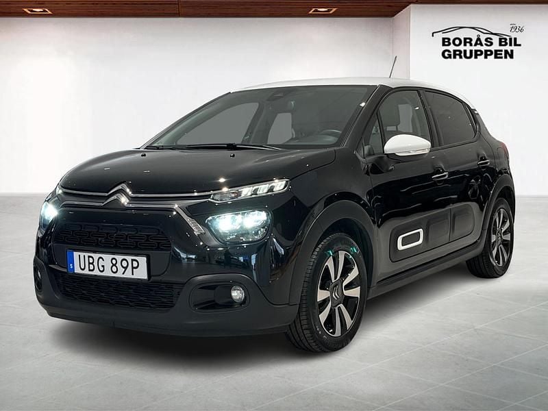 Svart Begagnad 2023 Citroën C3 PureTech Halvkombi | 129 000 kr (Marknadspris) - Bild 1/4