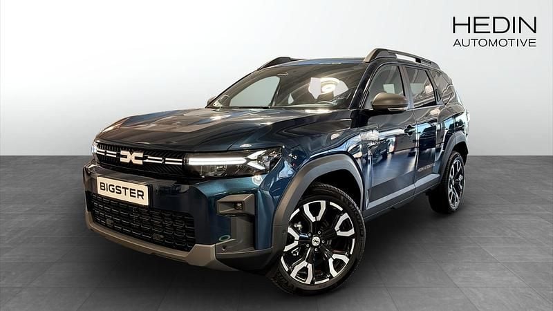 Blå (blue) Ny 2025 Dacia Bigster Journey SUV | 364 900 kr (Marknadspris) - Bild 1/4