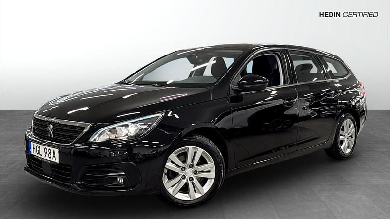 Svart (black) Begagnad 2019 Peugeot 308 Kombi | 119 900 kr (Marknadspris) - Bild 1/4