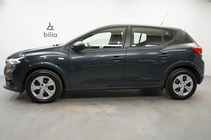 Begagnad Dacia Sandero Essentiel 91 HK (66 kW) 2022 Grå Halvkombi