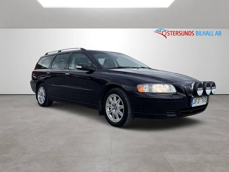 Svart Begagnad 2007 Volvo V70 Standard Kombi | 49 900 kr (Marknadspris) - Bild 1/4