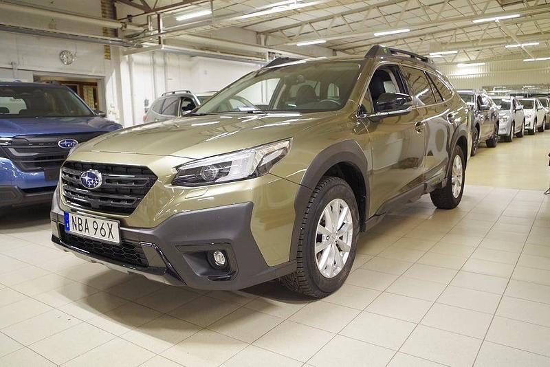 Grön Begagnad 2023 Subaru Outback Kombi | 389 000 kr (Marknadspris) - Bild 1/4