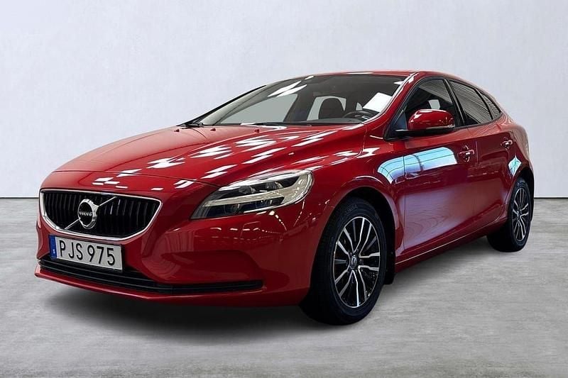 Röd Begagnad 2017 Volvo V40 Business Edition Kombi | 159 900 kr (Marknadspris) - Bild 1/4