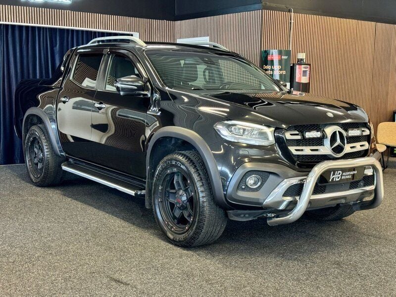 Svart Begagnad 2019 Mercedes X350 Pickup | 369 900 kr (Lite dyr) - Bild 1/4