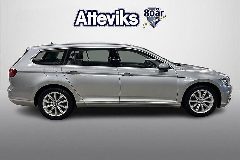Begagnad VW Passat GTE 220 HK (161 kW) 2018 Silver Kombi