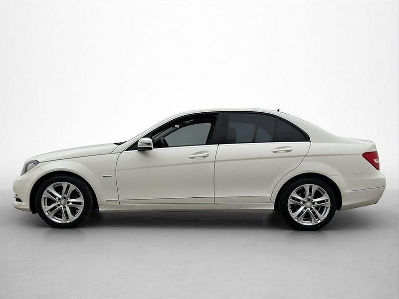 Begagnad Mercedes C180 Avantgarde 156 HK (114 kW) 2011 Vit Sedan