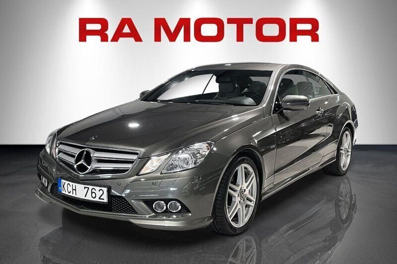 Mörkgrå Begagnad 2009 Mercedes E350 AMG Sportkupé | 189 900 kr (Dyr) - Bild 1/4