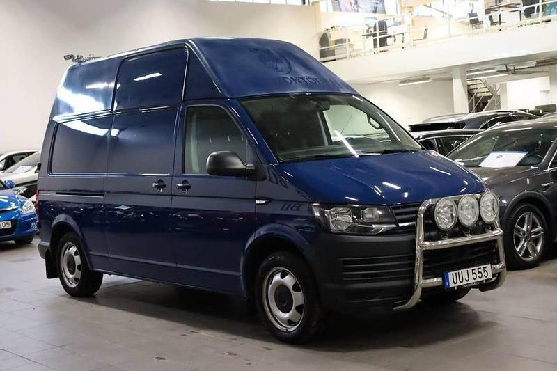 Begagnad VW T6 150 HK (110 kW) 2018 Mörkblå (blå) Van