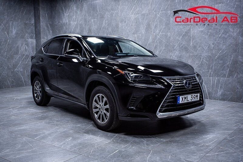 Svart Begagnad 2020 Lexus NX300h SUV | 359 800 kr (Dyr) - Bild 1/4