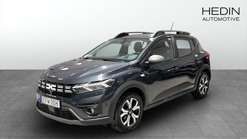 Grå Begagnad 2022 Dacia Sandero Expression Halvkombi | 149 900 kr (Bra pris) - Bild 1/4