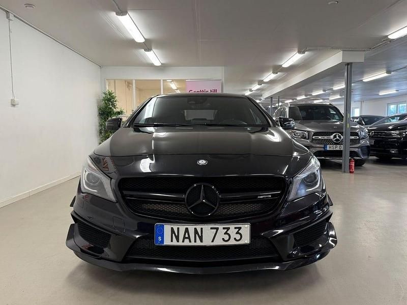 Begagnad Mercedes CLA45 AMG AMG 381 HK (280 kW) 2016 Svart Sportkupé