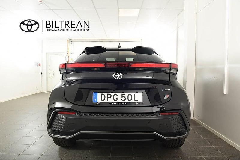 Begagnad Toyota C-HR Edition 197 HK (144 kW) 2024 Mörkgrå SUV