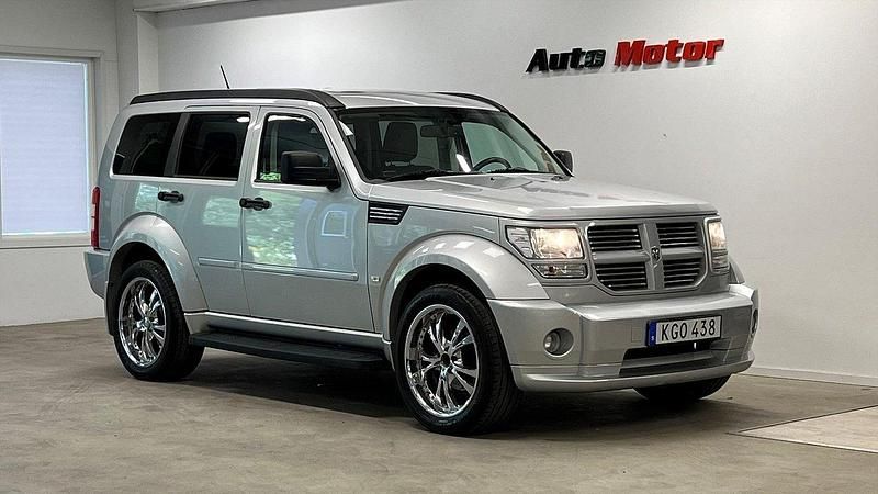 Silver Begagnad 2007 Dodge Nitro SUV | 99 900 kr - Bild 1/3