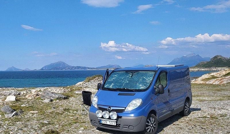 Blå Begagnad 2010 Opel Vivaro Van | 50 000 kr (Bra pris) - Bild 1/3