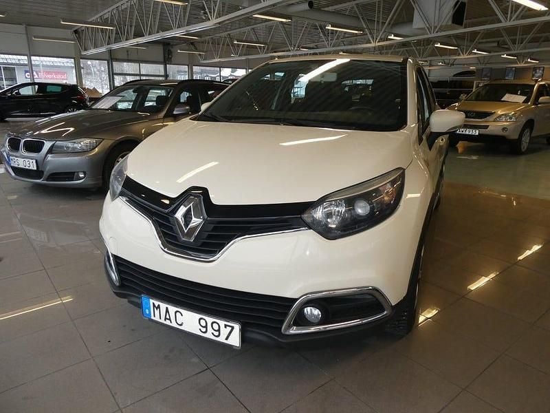 Vit Begagnad 2014 Renault Captur SUV | 74 800 kr (Marknadspris) - Bild 1/4