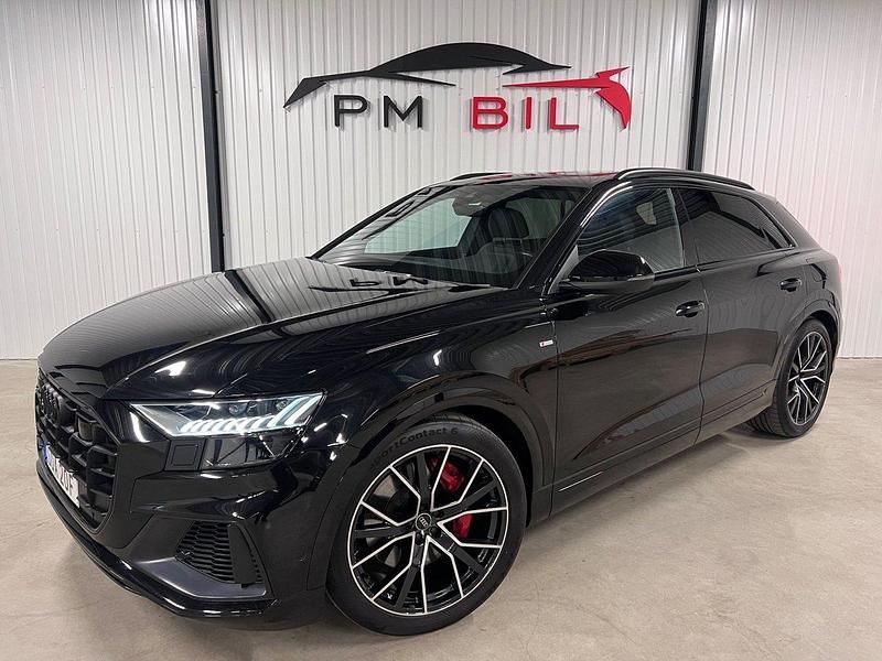 Svart Begagnad 2023 Audi Q8 S-Line SUV | 849 900 kr (Dyr) - Bild 1/4