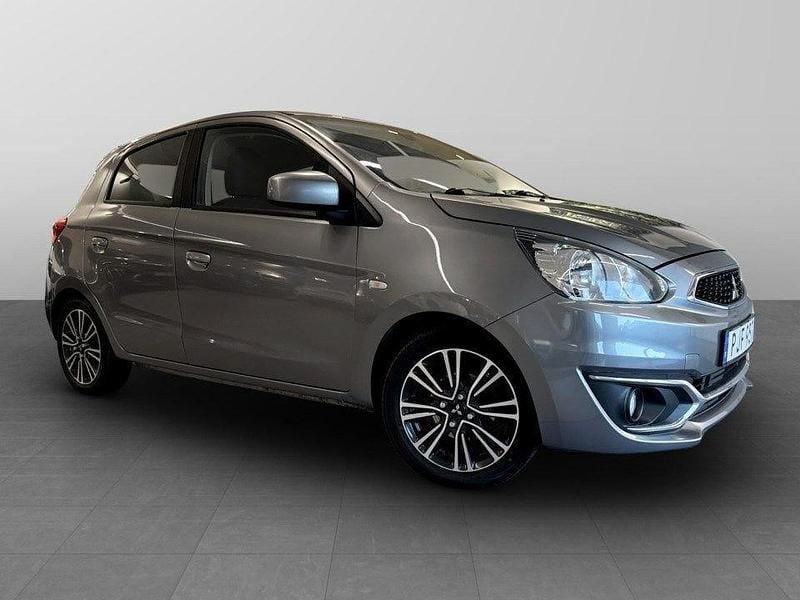 Grå Begagnad 2017 Mitsubishi Space Star Comfort Edition Kombi | 64 900 kr (Marknadspris) - Bild 1/4