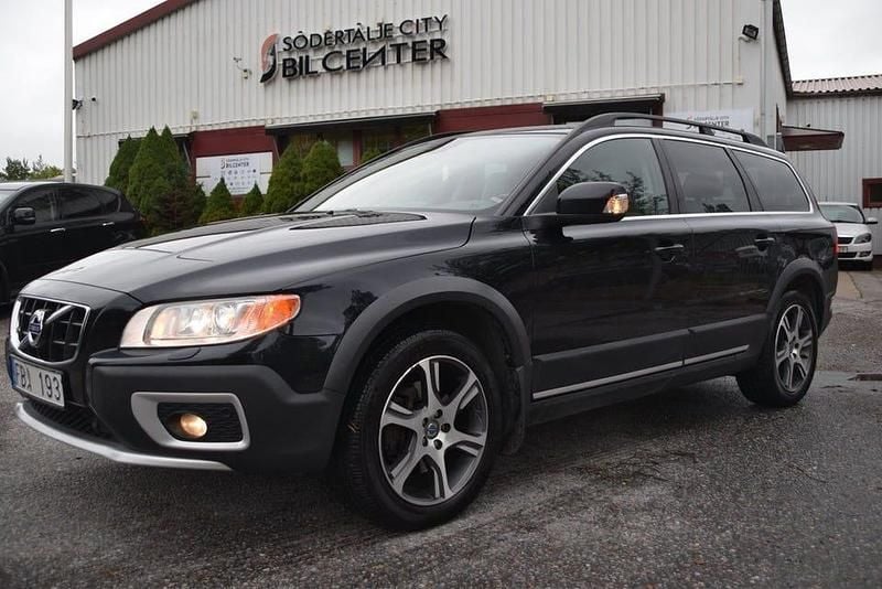 Svart met Begagnad 2012 Volvo XC70 Summum Kombi | 174 900 kr (Marknadspris) - Bild 1/4