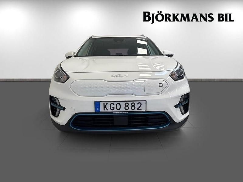 Begagnad Kia e-Niro Advance 150 kW (204 HK) 2022 Vit SUV
