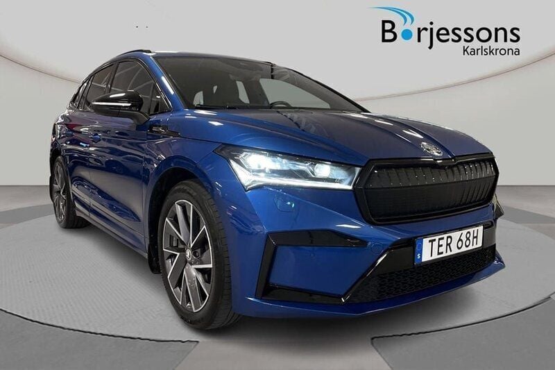 Blå Begagnad 2021 Skoda Enyaq iV SportLine SUV | 429 000 kr (Lite dyr) - Bild 1/4
