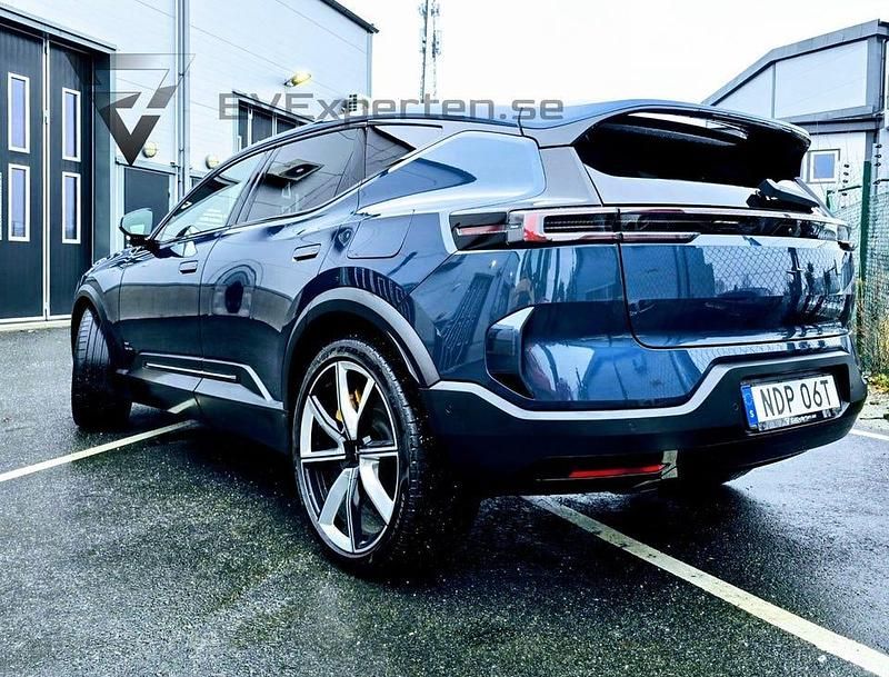 Begagnad Polestar 3 Pilot 360 kW (490 HK) 2024 Mörkblå SUV
