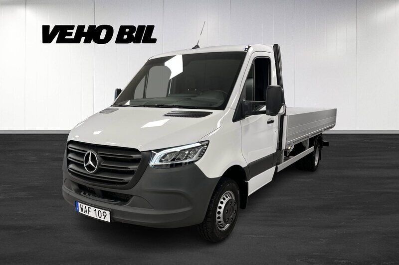 Vit Begagnad 2023 Mercedes Sprinter Van | 874 875 kr - Bild 1/4