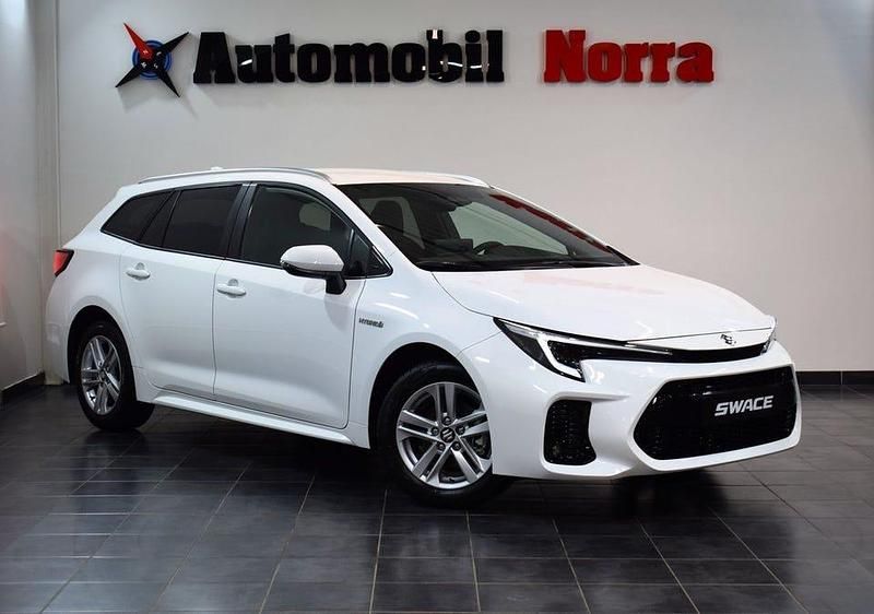 Ny Suzuki Swace 140 HK (102 kW) 2025 Svart metallic Kombi