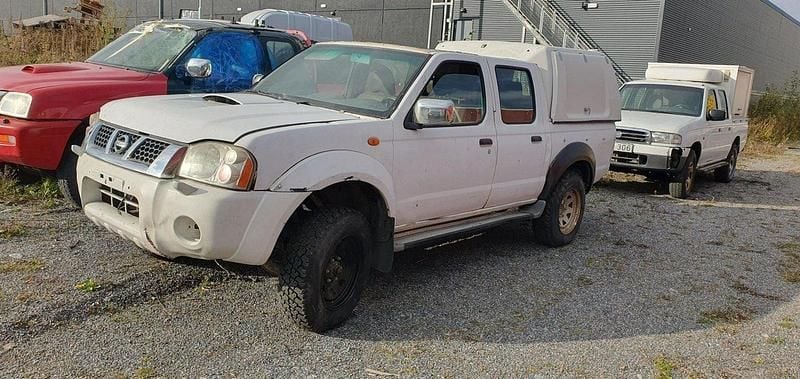 Vit Begagnad 2004 Nissan Navara Pickup | 14 000 kr - Bild 1/2