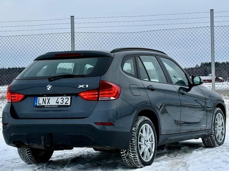 Begagnad BMW X1 M Sport 143 HK (105 kW) 2012 Grå SUV