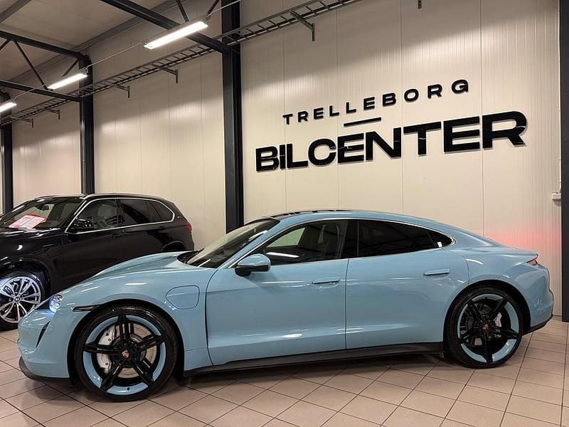 Begagnad Porsche Taycan 4S 360 kW (490 HK) 2021 Blå Sedan
